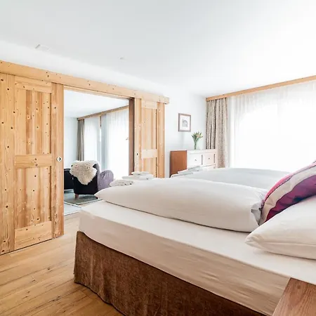 Haus Whymper By Premium زيرمات