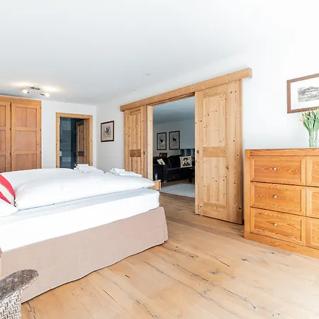 Haus Whymper By Premium *